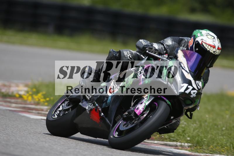 /Archiv-2024/29 12.06.2024 MOTO.CH Track Day ADR/Gruppe blau/114